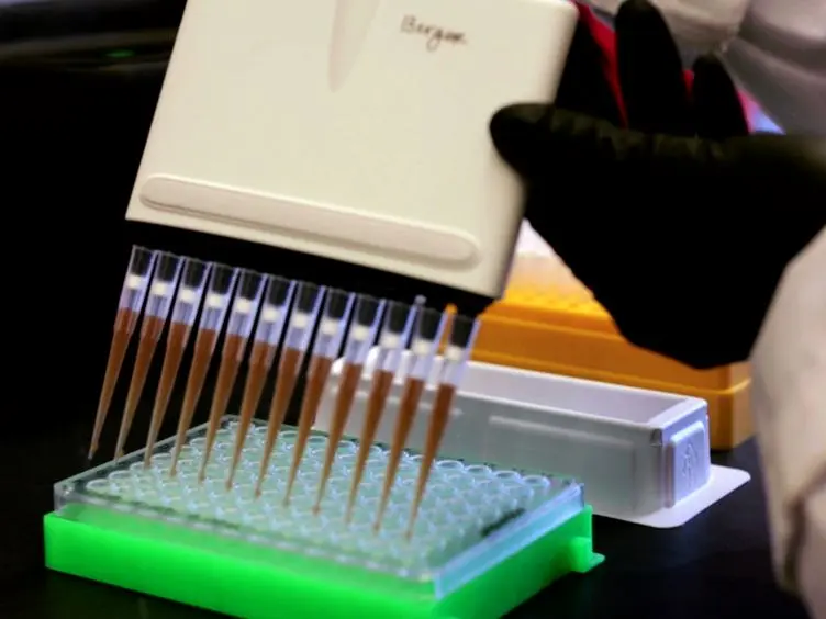 Detecting Somatic Genetic Alterations in Tumor Specimens by Exon Capture and Massively Parallel Sequencing