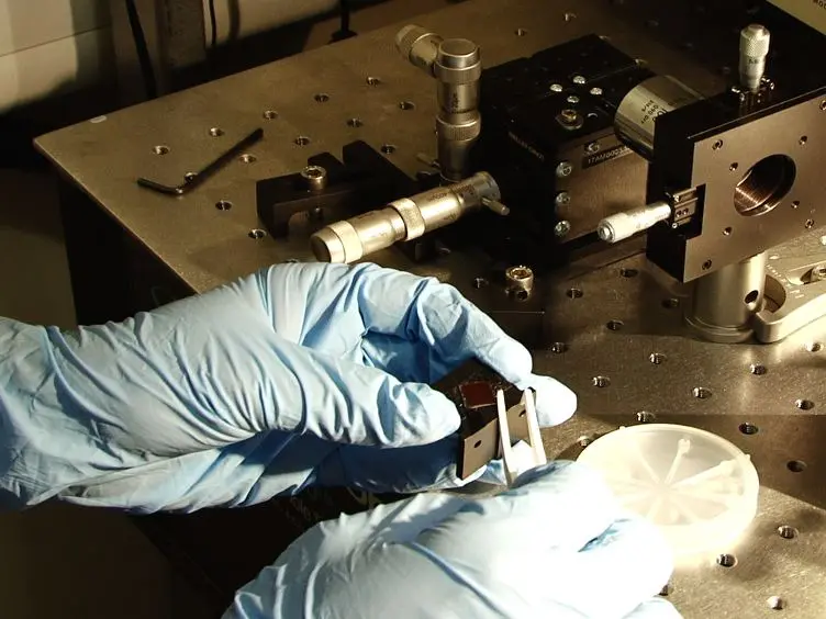 JoVE Research Video for Fabrication And Characterization Of Photonic Crystal Slow Light Waveguides And Cavities