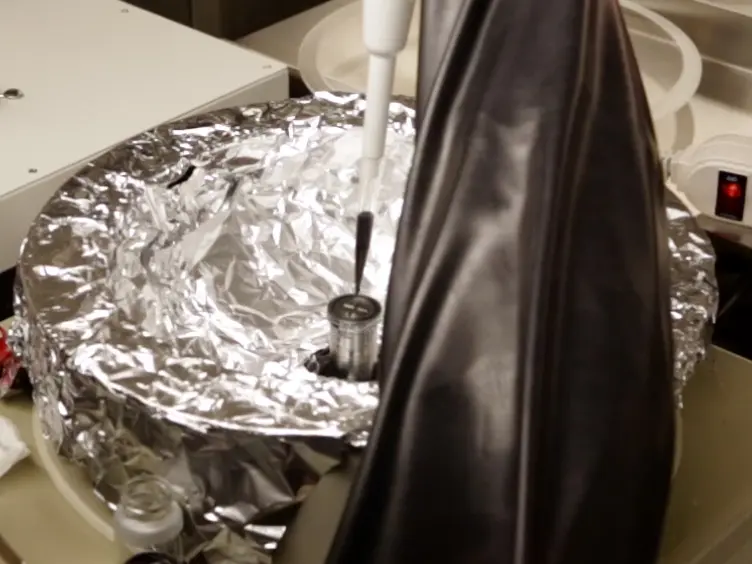 JoVE Research Video for Blue-hazard-free Candlelight OLED