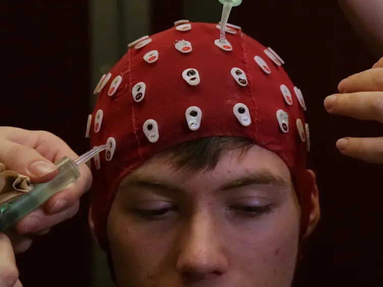 JoVE Research Video for Central and Divided Visual Field Presentation of Emotional Images to Measure Hemispheric Differences in Motivated Attention